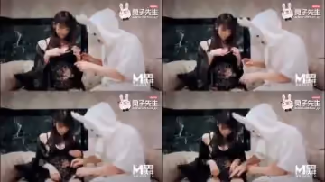 國產麻豆AV 兔子先生系列合集 和優奈玩遊戲脫衣服，運氣報表優奈輸到脫精光(上)