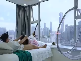 國產私拍流出福利，透明落地窗前狂暴輸出雙馬尾女友喵喵
