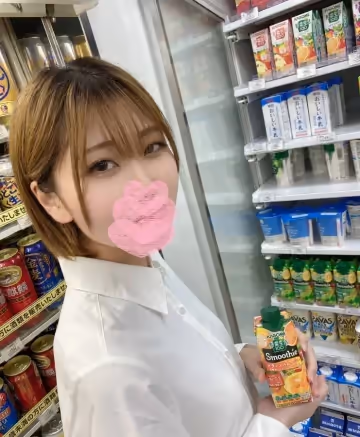 FC2-3269117 色白スレンダーな吃茶店の看板美女を騙して、複數で游び十連続中出しごっこ。-cd2