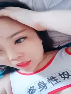 著裝性感內衣豐滿吊鐘奶，可愛妹子大黑牛跳蛋加持刺激鮑魚