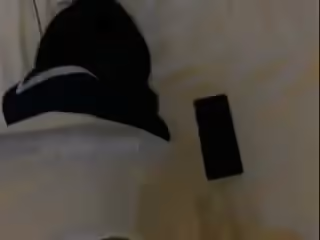 呆哥青島乾性感大學美女,正操著打通姐姐電話讓她聽美女呻吟叫聲,姐姐說：肯定插的很深,我下面都已經濕了,也想要了,能視頻嗎！