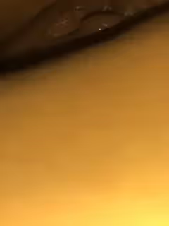 少婦吃雞野戰 穿著睡衣第1次被拉到樓道啪啪 太刺激了 操了沒幾分鐘就內射了 鮑魚真肥 1080P高清