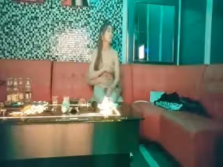 全網獨家商K探花燈紅酒綠男人的天堂,苗條小姐姐前凸後翹啪啪乾爽她刺激之極。