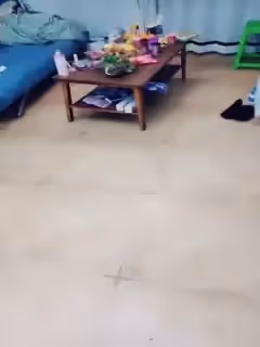 兩個小姐妹玩的正嗨的時候來了一位男生開始3P。