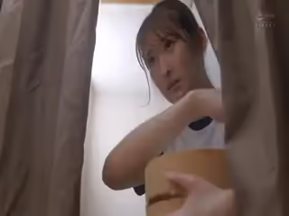 強化合宿中に陸上女子が悪徳コーチに媚薬を盛られて汗だくキメセク大絶頂