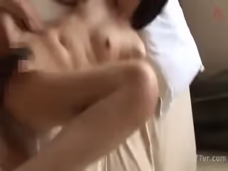 016DHT-1028 母娘繚亂！熟々な母親とピチピチな娘さんではどっちが好み？贅沢に親子丼もご用意できますが！