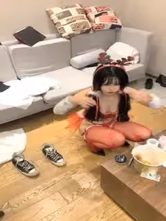 圣诞麋鹿装，周榜第2的女神，【江浙沪1】，D罩杯粉嫩尤物，专业直播设备，画质清晰，无套啪啪，香艳劲爆