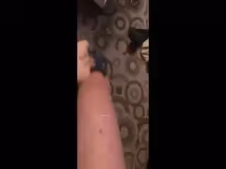 重磅流出推薦黃頭髮韓系風格長腿蜜臀美少女和男友做愛小視頻合集妹子顏值非常高美腿修長竟調教成母狗