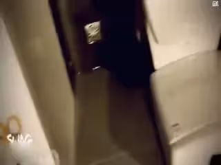kimberlybaby_廁所吃新人小陳大肉棒被同事發現了