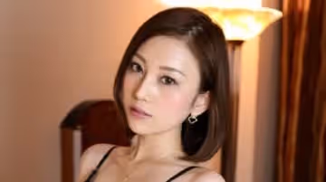 - 三嶋 かれん 蒼い再會(亂倫)