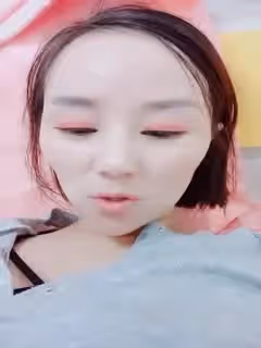 深圳母女，在線征女婿，為女兒發愁，我閨女沒事就在家摳逼，說話又色又騷，母女一起黃播，給勁！ (2)