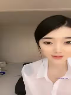 神似馮提莫-眼鏡美女 蘇蘇LUCKY- 超有范，這小穴乾淨整潔，好想下口舔爆她，肉棒、手指扣得搔穴直流水！ (1)