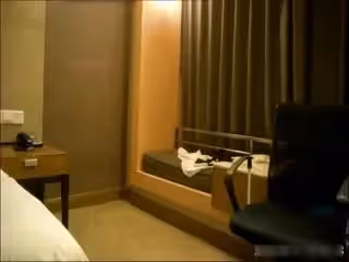 91土豪酒店約操高顏值性感高挑大長腿美女嫩模,黑絲高跟包臀裙猛操,爽的大叫：你的好大,好癢,好舒服.高清版!