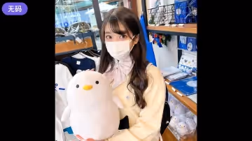 FC2-3175420 初撮影！！【無修正】あざと可愛い黒髪清楚なEcup巨乳現◯女子◯生！！はだけた制服から巨