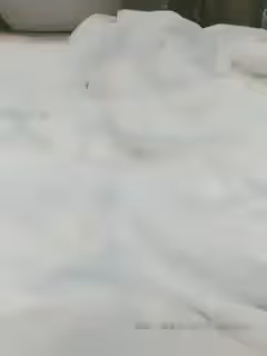重慶光頭強微信約炮兩個百元級別的兼職妹第1個不大行，後面那個還不錯皮膚白嫩大奶貴婦型