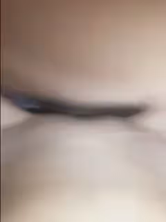 湖南90後清純氣質美女主播為了網友多刷禮物直播和猥瑣男啪啪,脫掉內褲才發現竟是個極品白虎,逼逼真肥美!