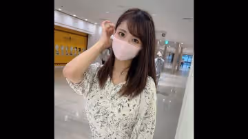第1次攝影！！女子大學可愛滿分的蓬鬆Fcup美巨乳優等生！！身上繫上粉紅色的圍裙掩不住的巨乳搖晃動畫聲音喘息散開
