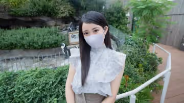 電影畫風！忍受著性騷擾上司的同時拚命應對顧客的應屆畢業生電視工作的Ecup美巨乳美女···搖晃著美乳感覺絕頂的淫
