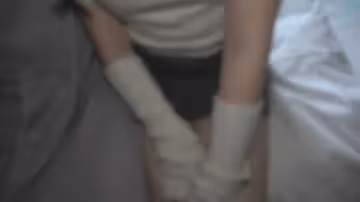 靈敏度出眾又好色的牙科助手太萌了！與可愛的清秀美女兩情相悅。插入後的性感表情和喘息聲讓我徹底崩潰了♡我被治癒了♡-cd2