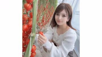 第1次拍攝·外觀！ ！一個想當播音員的女孩，可愛又可愛。 ！對著過於美麗的粉紅色乳頭的美乳興奮地大量射精！