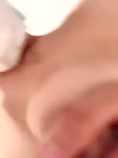 手機直播美乳小護士浴室洗澡秀皮膚粉嫩漏逼自摸很是誘惑喜歡不要錯過