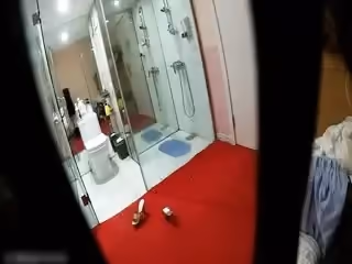 高價購得名門夜宴極品女神級性感模特酒店拍攝封面廣告衛生間換衣和洗澡時被工作人員偷裝攝像機偷拍!