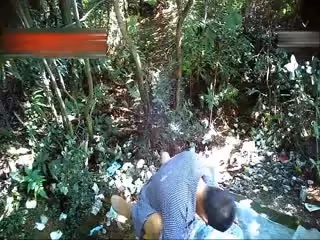 短褲大叔中午找了個戴眼鏡的斯文野雞小樹林野戰事後雞巴擦得很仔細