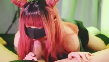 大叔玩弄可愛少女的嫩穴後抽插做愛！的啊