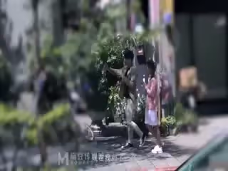 街頭搭訕放蕩護士-戚雨薇