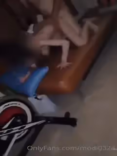 《硬核✅精品網紅✅重磅》萬人求檔極品綠帽夫妻modi性愛調教日記男女通吃邀粉絲淫亂群P不知懷誰的種（22）