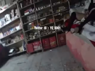 試穿情趣內衣可惜店裡沒有隻能試用跳蛋