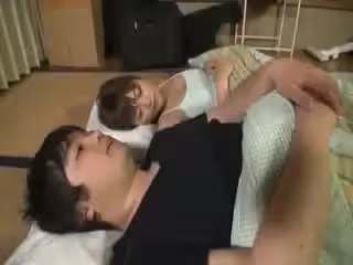 [中文字幕]GETS-050好友妻子用熱褲美尻誘惑我…