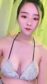 颜值不错的骚人妻小少妇全程露脸丝网诱惑