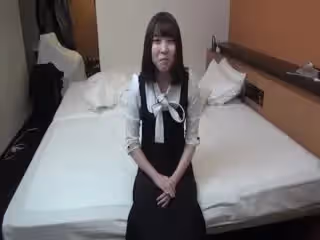 無碼 FC2PPV2926356 引人犯罪的嫩嫩白晢卒業少女被小哥內射無毛一線穴 被抽插得流淚了[Part1]