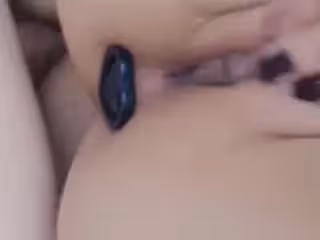 兩位美女瘋狂玩弄我的雞巴的啊