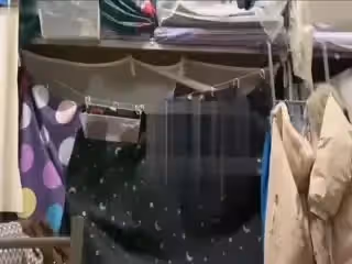瘋狂強姦系列,醫學院女生宿舍下鋪強推護士女友到床上啪啪,沒有套套女生不願還是被無情狂艹內射 - 無套內射視頻