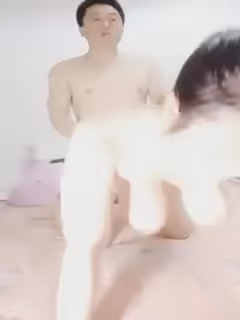 戴眼鏡很有韻味的豐滿美少婦和炮友雙人啪啪大秀姿勢用的不少口口啪啪很是淫蕩