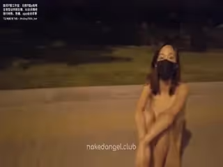 緊張刺激露出挑戰,極品身材尤物露出挑戰任務,馬路天橋等眾多場合,隨時被發現,玩的就是緊張驚險刺激 - 國產自拍視頻