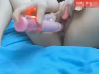 擼管必備，女神級凹凸身材女生揉奶自慰給你看
