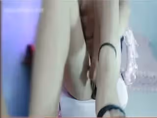 高顏值小姐姐美腿露逼裸聊