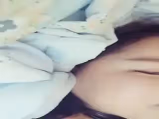 -daxiu-【直播】美女主播400元請網友來家直播啪啪,沒想到他太厲害了把美女都干噴潮了還沒射!