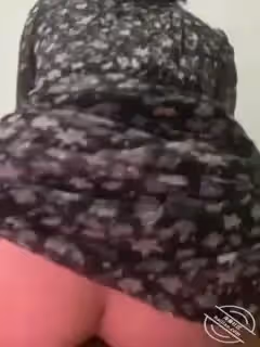 【海角亂倫❤️大神】家有美媽✨媽媽的穴永遠是最溫暖的插了好半天才在媽媽的引導下進入羞恥後入特別爽射在了臀上第01集