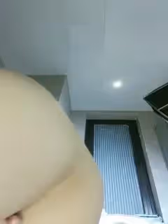 極品小可愛，全程露臉白絲誘惑，淫水已濕透逼逼，跟狼友互動撩騷聽指揮，道具抽插騷 穴，淫水多多呻吟可射第04集