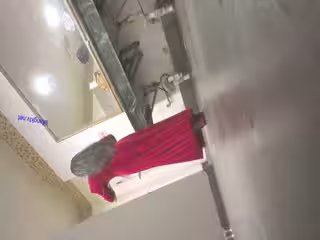 七月最新流出私房大神❤️隔牆有眼⭐⭐原創廁拍⭐⭐⭐紅裙肉絲騷逼女郎另類擦穴