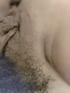 蝴蝶逼小騷妹露臉讓紋身小哥各種玩弄，吃奶摳逼塞異物，口交大雞巴，多體位蹂躪爆草，浪叫呻吟不止不要錯過第07集