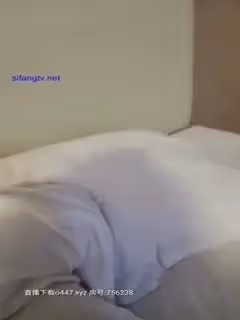禁忌之戀性瘋狂〖可愛的靈妮子〗大屌弟喜歡操粉嫩美鮑姐姐 主動騎乘風騷扭動 後入速插無毛粉穴內射流精