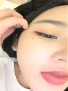 高顏值甜美萌妹子逼逼無毛一字馬秀自摸道具口-交道具JJ騎坐抽插廁所尿尿很是誘惑喜歡不要錯過