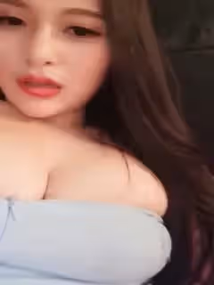 高顏值氣質美女【伊媚兒】又白又軟大奶，跳蛋塞粉逼拉扯特寫，呻吟嬌喘非常誘人，很是誘惑不要錯過
